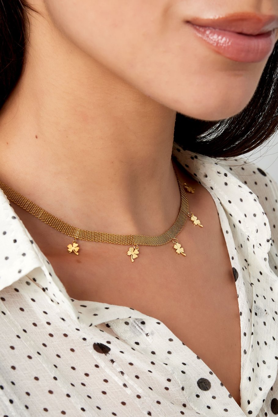 necklace robust with clovers h5Picture3